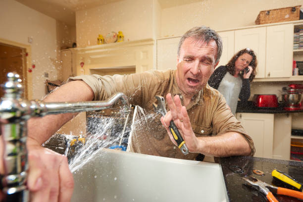 Best Water damage restoration specialists  in Hawthorne, CA